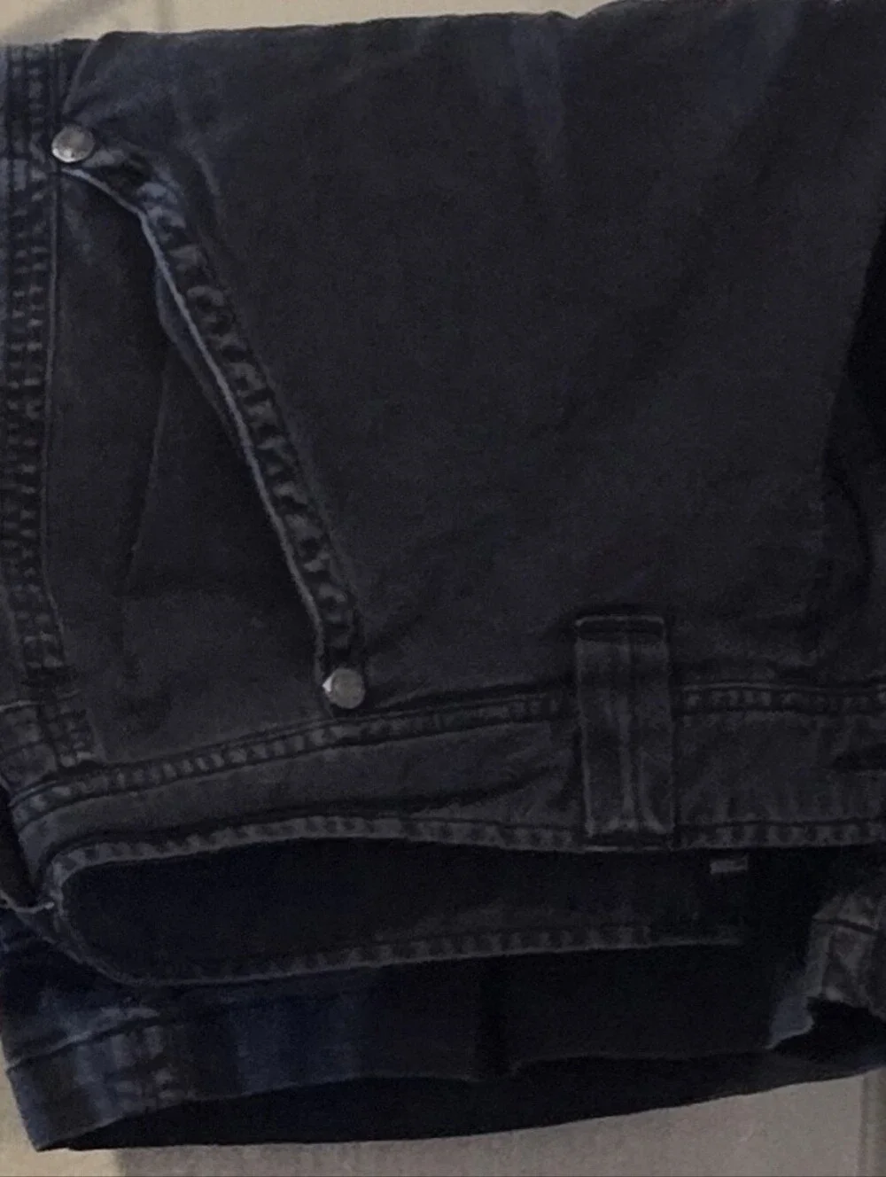 Men's Affliction Black Casual Shorts - Classic Everyday Style